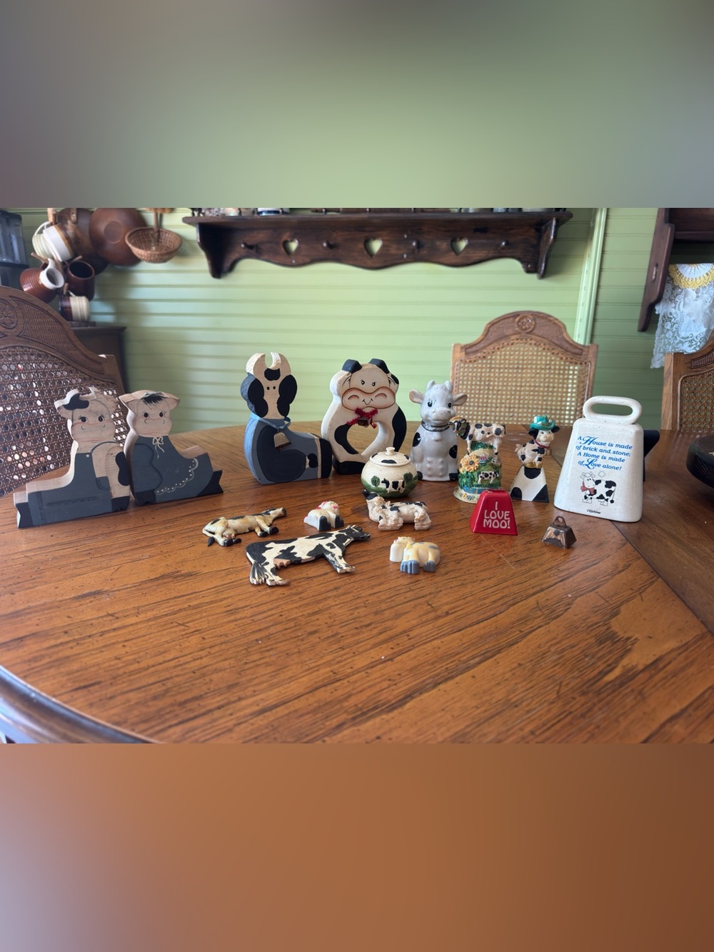 Cow-Themed Collectible Bundle – Hand-Painted, Vintage & Farmhouse Décor – 16 Pie